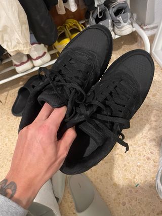 Zapatilla Fila Negra