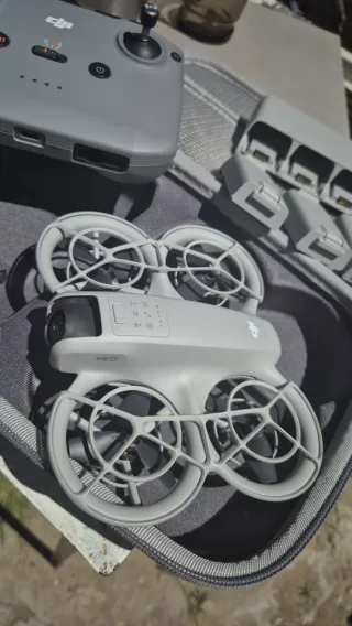 Dron DJI Mini 2 SE Fly More Combo