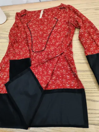 Blusa Springfield floral roja