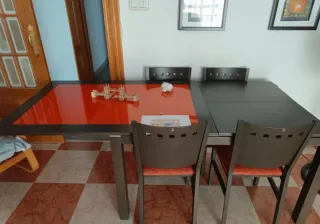 Mueble de salón completo mesa extensible  y 4 sill