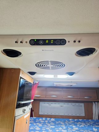 Renault CI RIVIERA GARAGE P - Aire/Toldo/Placa/Ne