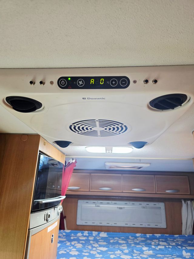 Renault CI RIVIERA GARAGE P - Aire/Toldo/Placa/Ne