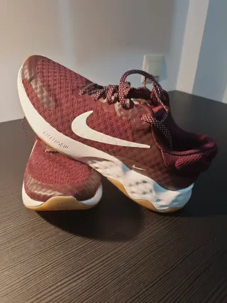 Zapatillas Nike Running Rojas y Blancas