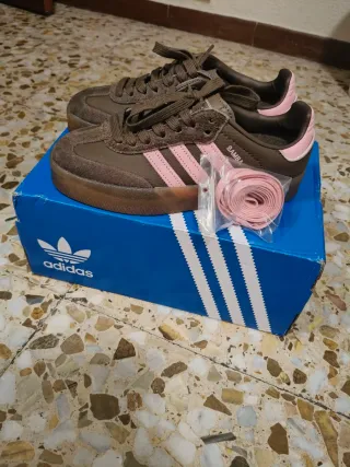 Zapatillas Adidas Marrón y Rosa