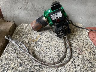 Due bruciatori a gasolio e altri pezzi Hergom 440211