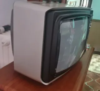 Televisión Philips vintage