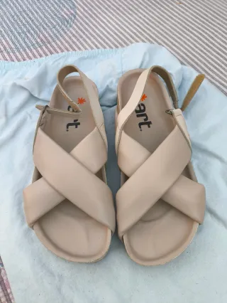 Sandalias Art Beige Talla 38 Nuevas