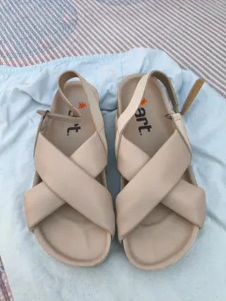 Sandalias Art Beige Talla 38 Nuevas