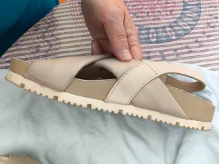 Sandalias Art Beige Talla 38 Nuevas