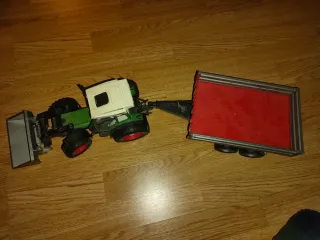 Tractor de Juguete con Pala y remolque