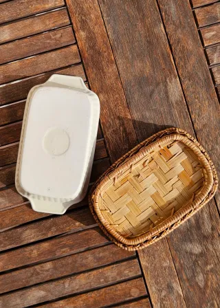 Bandeja cerámica y mimbre vintage flores