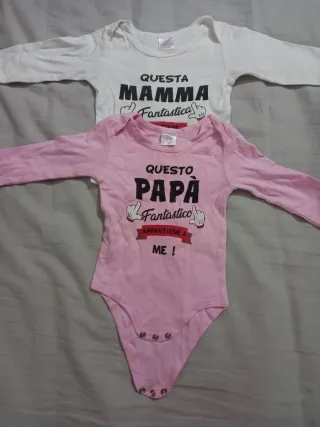 Set di due Body neonato Questa Mamma/Papà