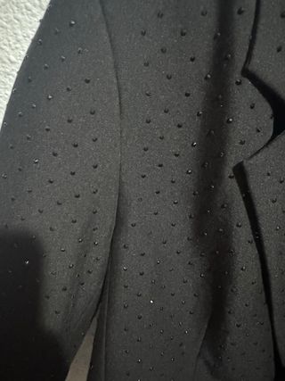 Chaqueta corta con pedrería
