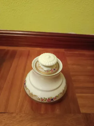 Juego de té porcelana blanco y dorado