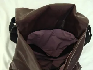 Bolso Slang  color Morado/Burdeos. Muy Buen estado