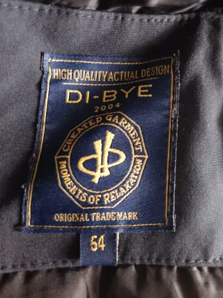 Parka Negra con Capucha