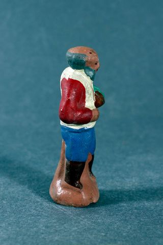 FIGURA ANTIGUA EN BARRO DE PASTOR CON CESTO