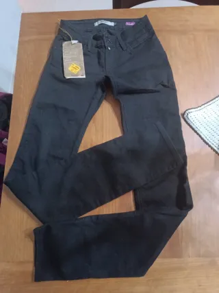 Vaqueros mujer negros