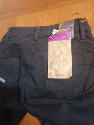 Vaqueros mujer negros