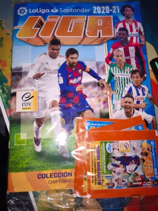 Álbum y sobres LaLiga Santander 20-21