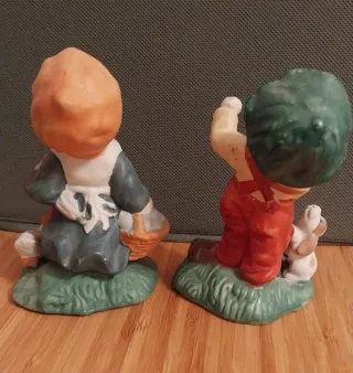 2 Figuras mavideñas de porcelana