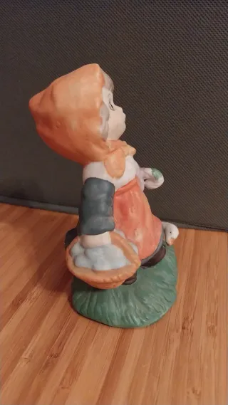 2 Figuras mavideñas de porcelana