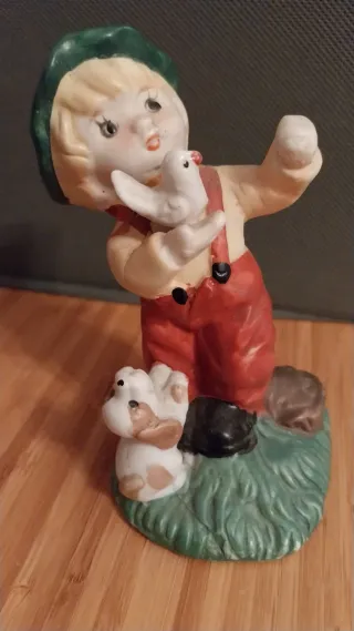 2 Figuras mavideñas de porcelana