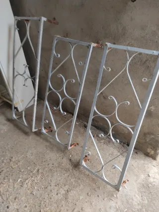 Rejas antiguas de forja (3 unidades)