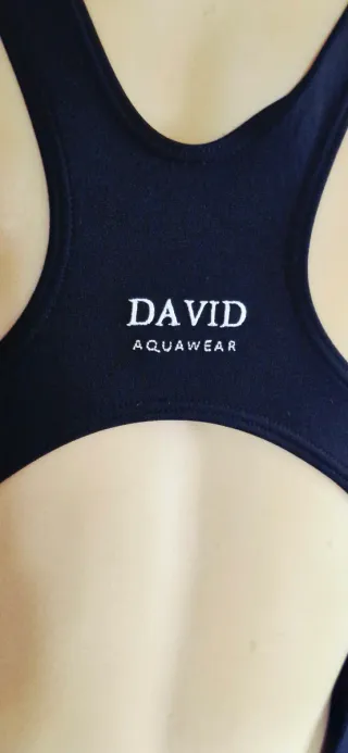 Bañador deportivo mujer espalda natación