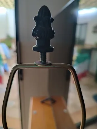 Una lámpara (o dos lámparas) de mesa