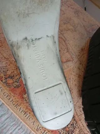 Zapatillas Louis Vuitton Talla 9.5 UK Hombre