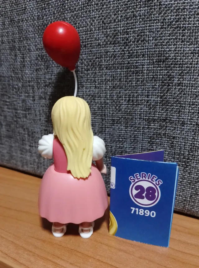 Playmobil Chica con Globo Serie 28