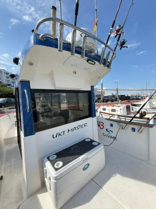 Barco de pesca Yuki Sentinel