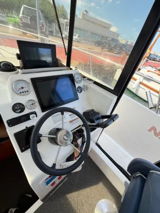 Barco de pesca Yuki Sentinel