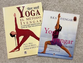 2 Libros Yoga Iyengar