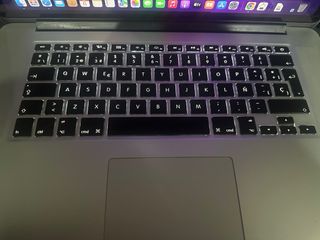 MacBook Pro 15 i7 16GB RAM (Mid 2015)