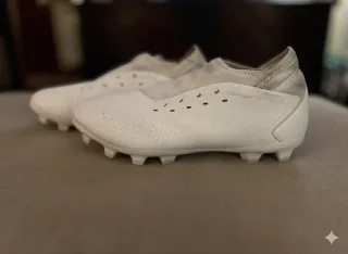Botas de fútbol Adidas Predator Blancas