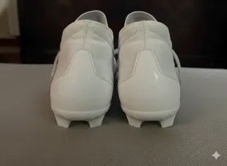 Botas de fútbol Adidas Predator Blancas