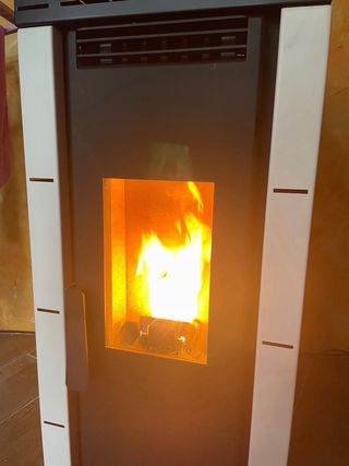 Estufa de pellets FM BP 100 8,8 KW semi nueva