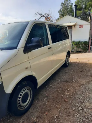 Volkswagen Transporter T5 2009