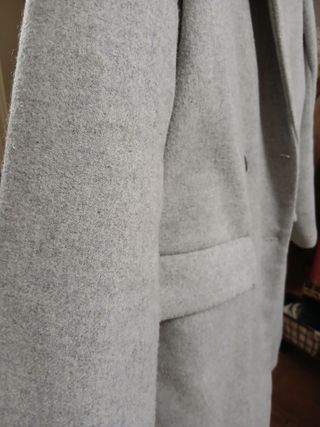 Abrigo Stradivarius Gris con lana