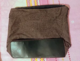 Borsa tessuto grigio e rosa con applicazioni