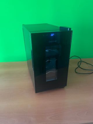 Vinoteca Cecotec - No enfría