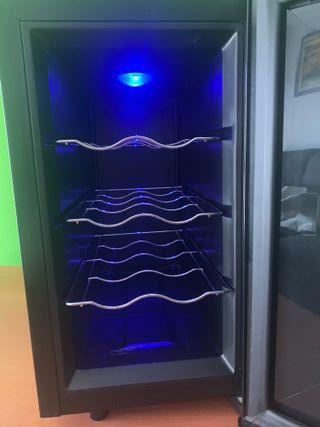 Vinoteca Cecotec - No enfría