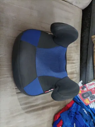 Elevador coche niños azul y negro