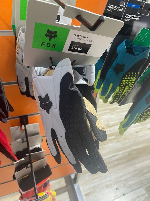 Ropa y Accesorios FOX Moto y Calle