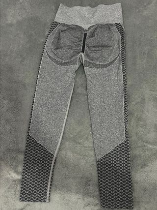 Leggings deportivos push up grises