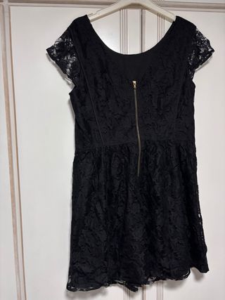 Vestido de encaje negro