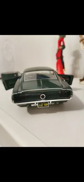 Ford Mustang Bullitt 1968 unidad 0051