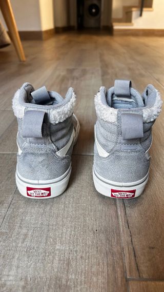 Botas de Nieve Vans Grises